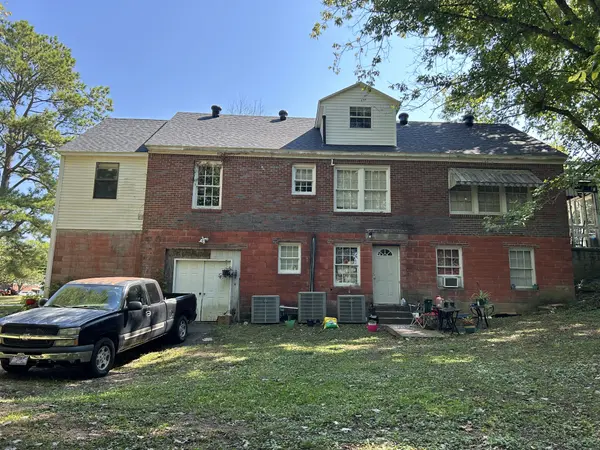 107 Washington Ave, Camden, TN 38320