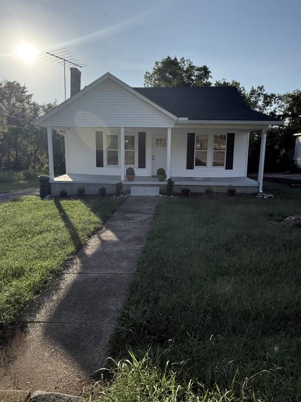 303 Broadway, Hartsville, TN 37074