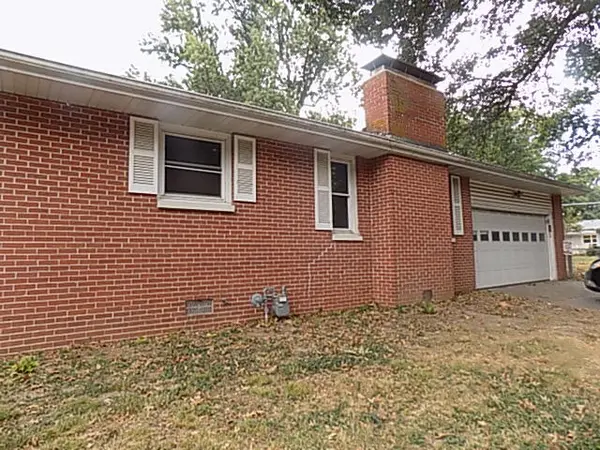 606 E Wayland ST, Springfield, MO 65807