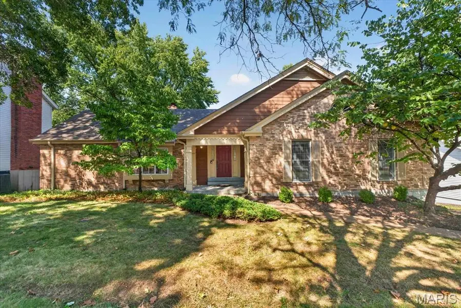 1573 Carman Valley DR, Ballwin, MO 63021