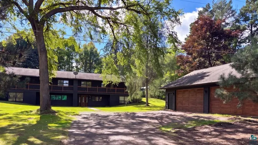 5758 Old Miller Trunk HWY, Duluth, MN 55811