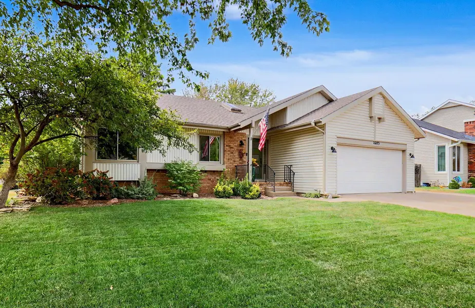 1603 N Parkridge, Wichita, KS 67212