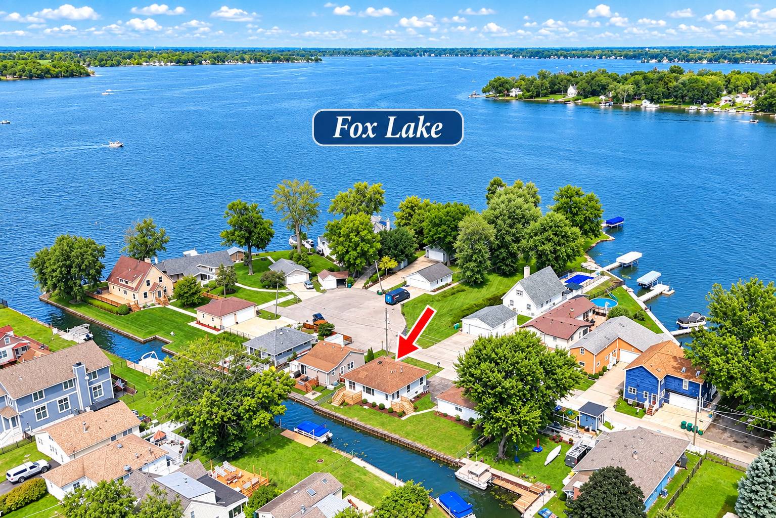 28 Lakeside LN, Fox Lake, IL 60020