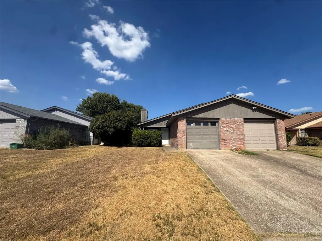 4117 Fossil Ridge Drive, Haltom City, TX 76137