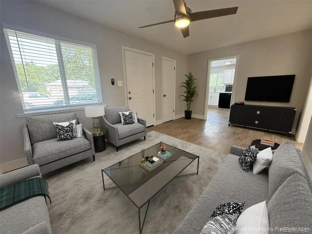 940 Moline, Aurora, CO 80010