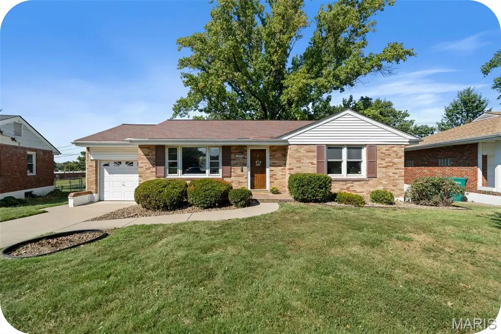 1273 Waldorf DR, Bellefontaine Nghbrs, MO 63137