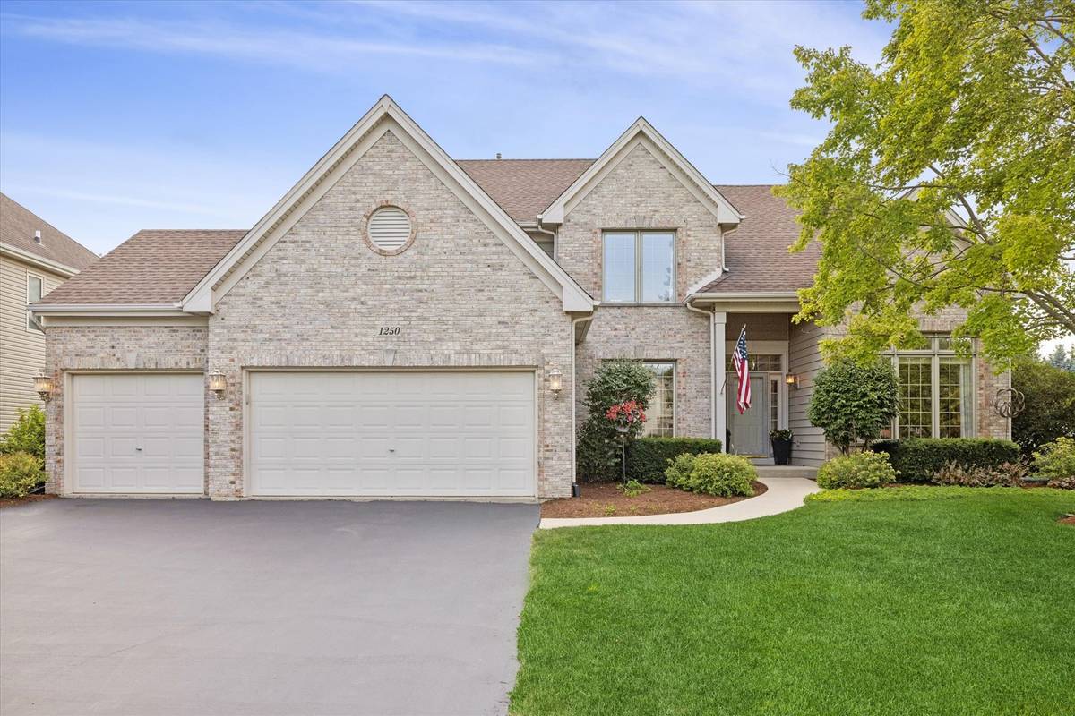 1250 Tunbridge TRL, Algonquin, IL 60102