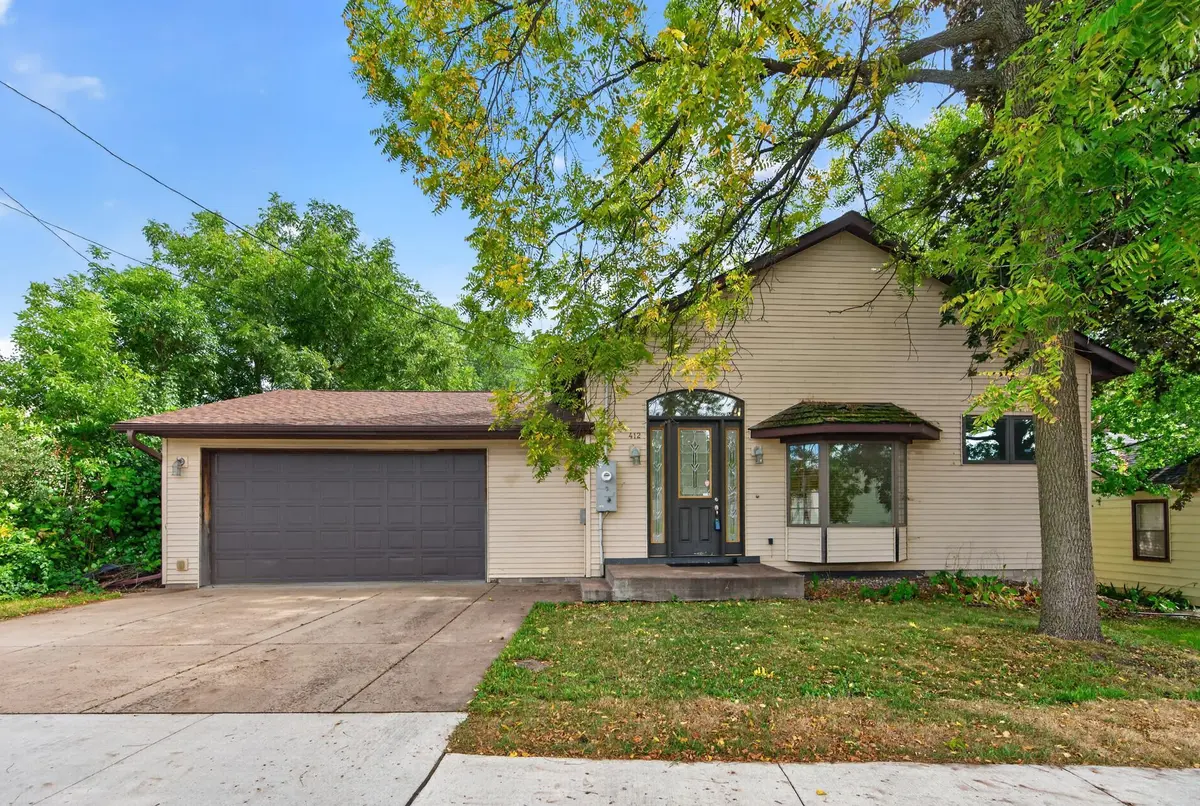 412 Hazel ST N, Saint Paul, MN 55119
