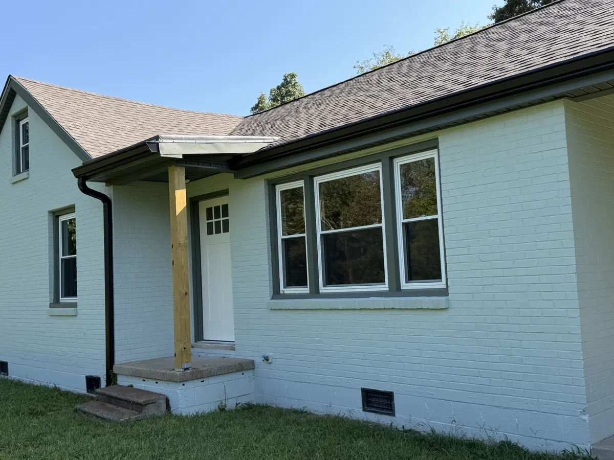 3015 Greenhill Dr, Centerville, TN 37033
