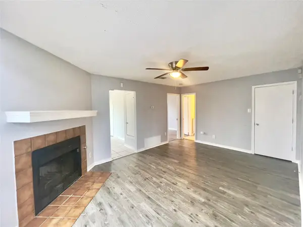 2001 Kenneth Ave #A, Austin, TX 78741