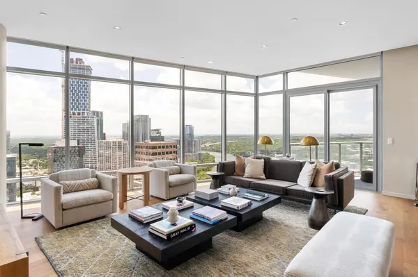 200 Congress Ave #37H, Austin, TX 78701