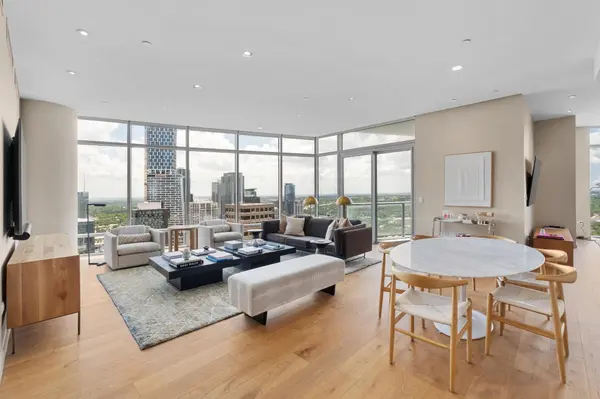 200 Congress Ave #37H, Austin, TX 78701