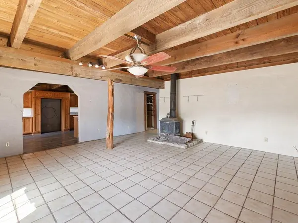 20416 Wilson RD, Coupland, TX 78615