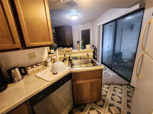 701 W 25th ST #8, Austin, TX 78705