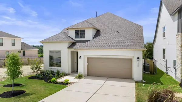 128 Ensberg LN, Liberty Hill, TX 78642
