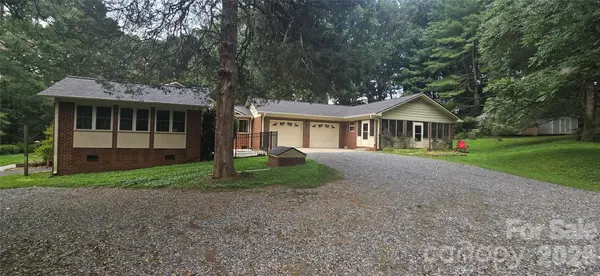 2593 Hickory HWY, Statesville, NC 28677