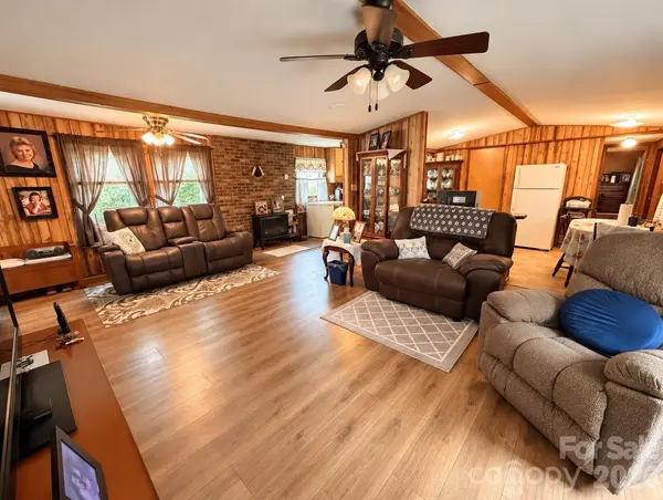 139 N Ridge DR, Waynesville, NC 28785