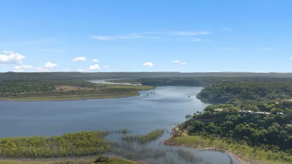 329 Kendall Kendall Dr DR, Spicewood, TX 78669