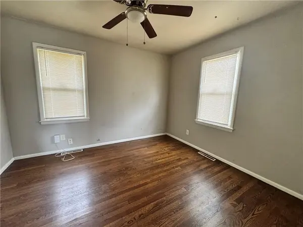 7804 E 92nd TER, Kansas City, MO 64138