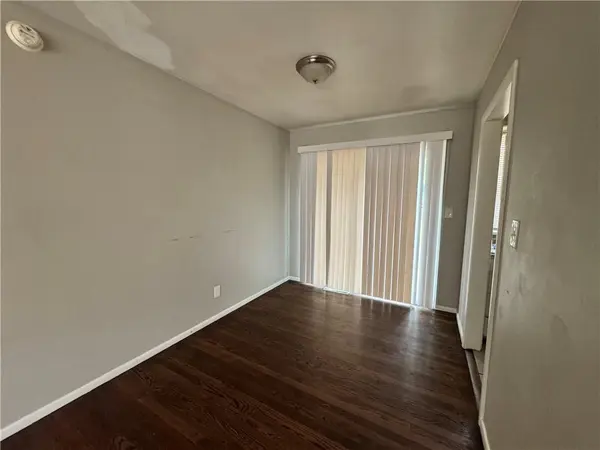7804 E 92nd TER, Kansas City, MO 64138