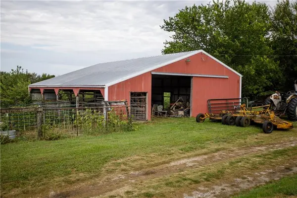 6324 NE 324th ST, Cameron, MO 64429