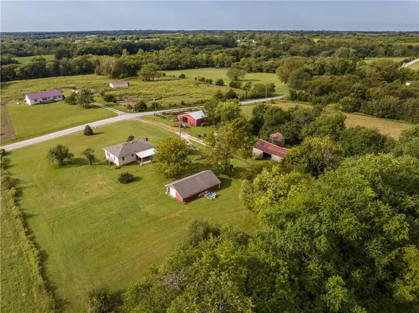 6324 NE 324th ST, Cameron, MO 64429