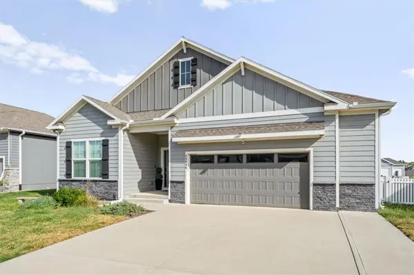 25096 W 142nd ST, Olathe, KS 66061