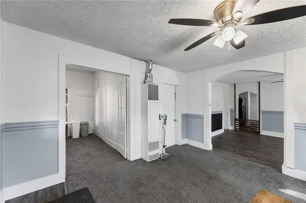 731 S Locust ST, Ottawa, KS 66067