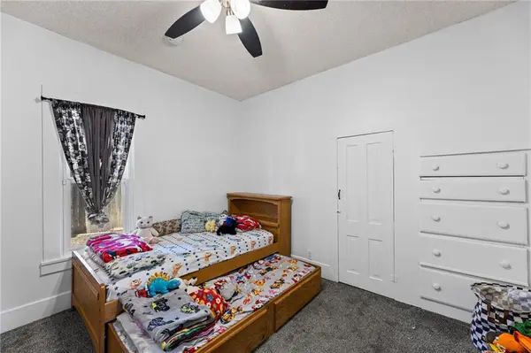 731 S Locust ST, Ottawa, KS 66067