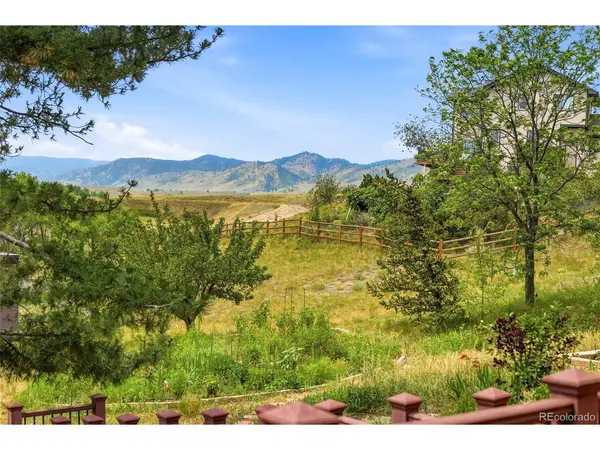 6967 Fairways, Longmont, CO 80503