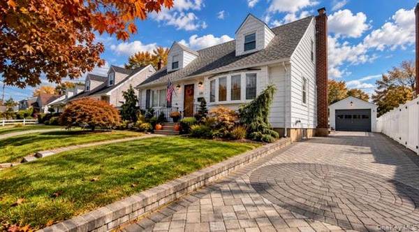 120 Barrymore BLVD, Franklin Square, NY 11010