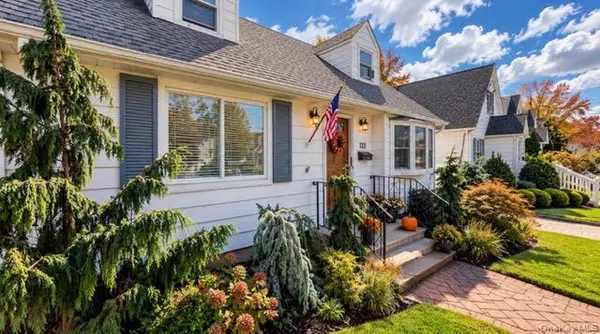 120 Barrymore BLVD, Franklin Square, NY 11010