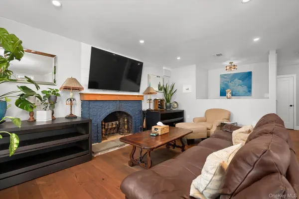 29 Barnes ST, Long Beach, NY 11561