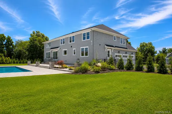 25 Jareds PATH, Brookhaven, NY 11719