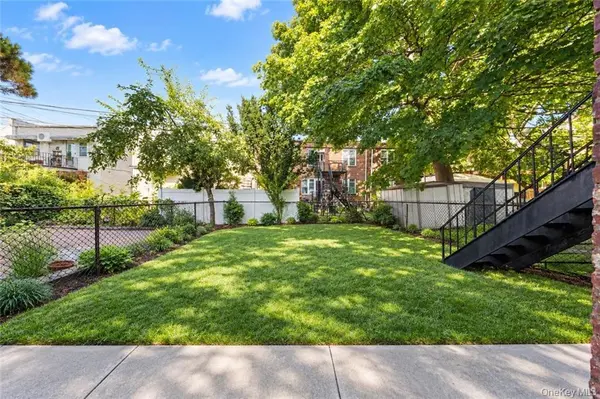2345 E 26th ST, Brooklyn, NY 11229