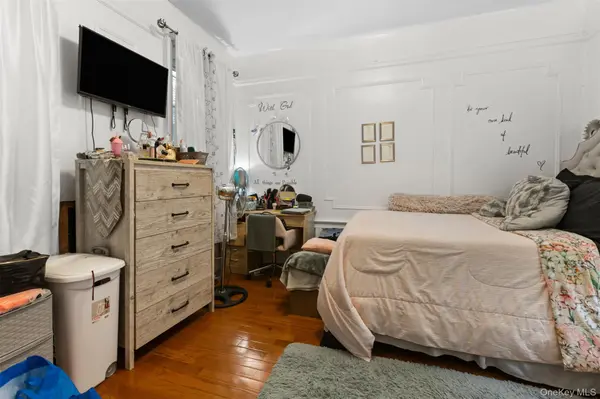 350 E 51st ST, Brooklyn, NY 11203