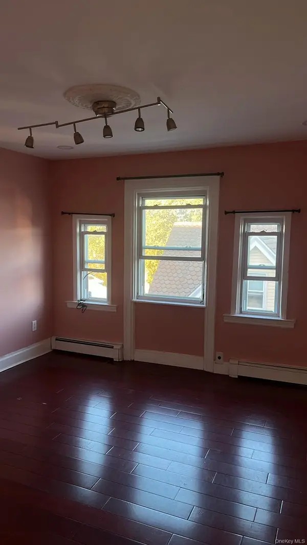 12507 14th AVE, College Point, NY 11356