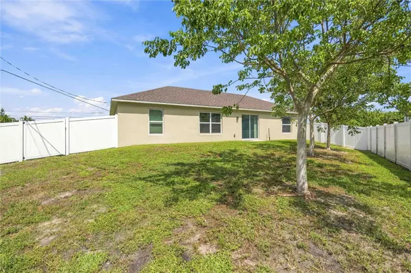 2451 AUBURN BLVD, Port Charlotte, FL 33948