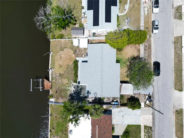 5812 LIVERPOOL DR, Tampa, FL 33615