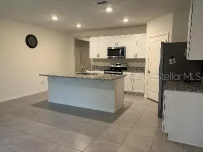 526 ANNE ST, Deland, FL 32724