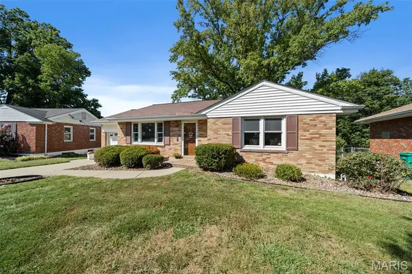 1273 Waldorf DR, Bellefontaine Nghbrs, MO 63137