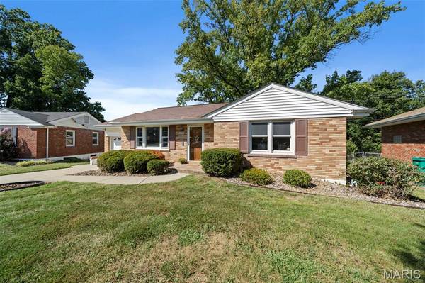 1273 Waldorf DR, Bellefontaine Nghbrs, MO 63137