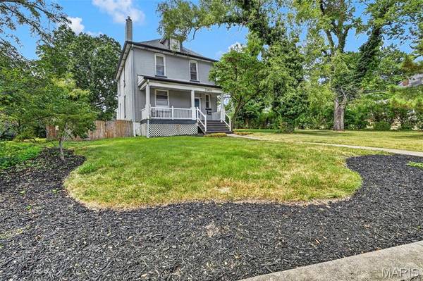 7303 Lindbergh DR, St Louis, MO 63117