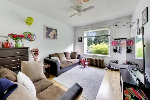 2204 W 37th ST, Chicago, IL 60609