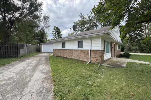 101 Shabbona DR, Park Forest, IL 60466