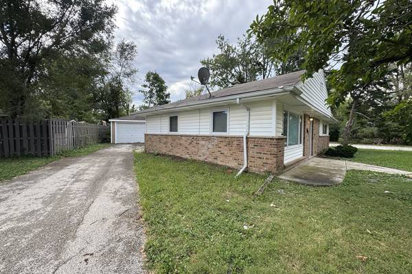 101 Shabbona DR, Park Forest, IL 60466