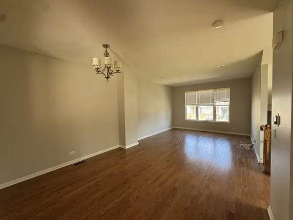 1238 Evergreen AVE, Des Plaines, IL 60016