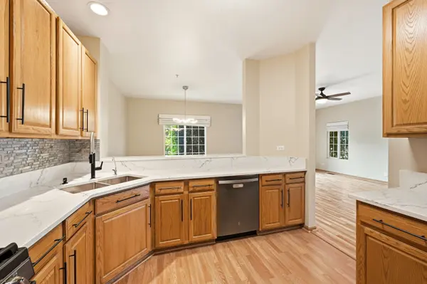2051 Village View DR, Yorkville, IL 60560