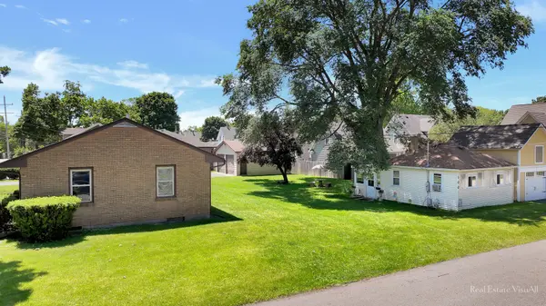 319 N Lord AVE, Carpentersville, IL 60110