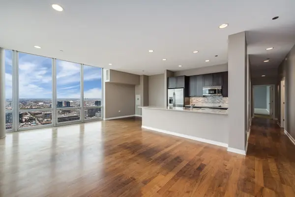 737 W Washington BLVD #3608, Chicago, IL 60661